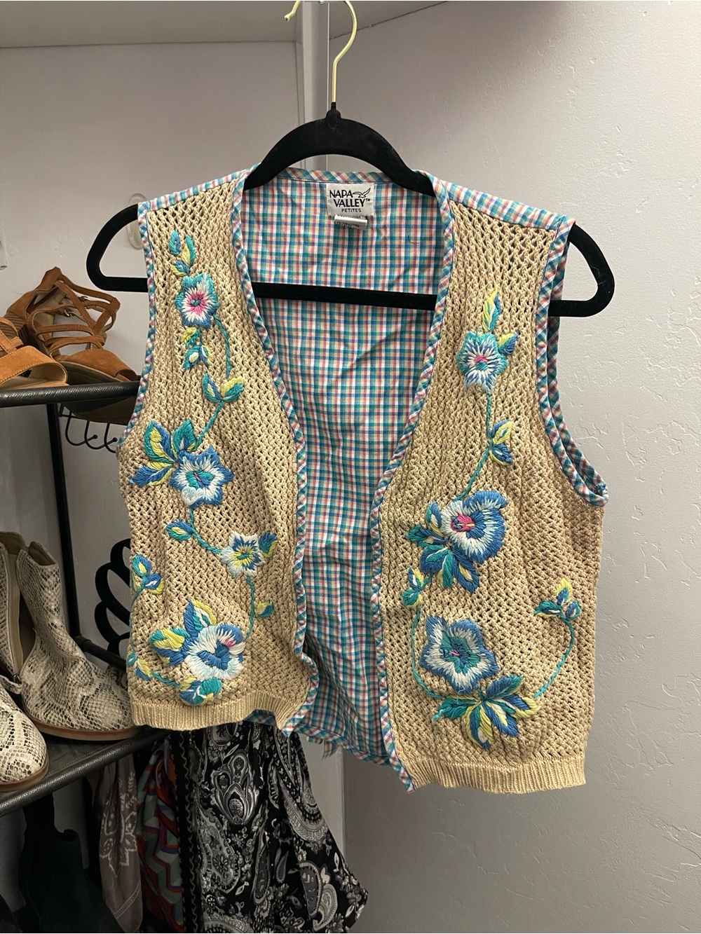 Napa Valley Beige Crochet Vest with Blue Floral Embroidery cottagecore vintage